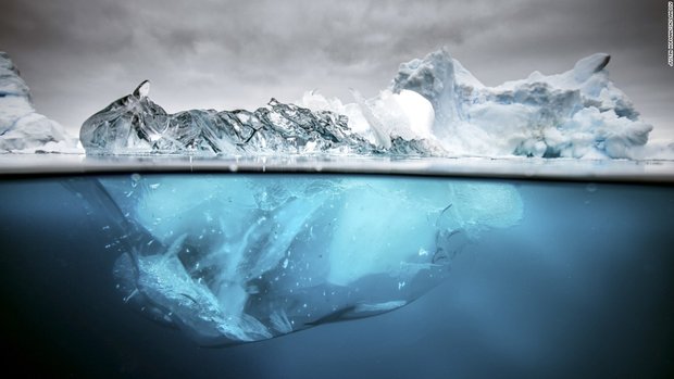 کوه یخ در قطب جنوب